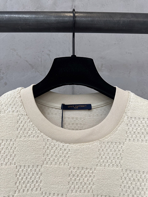 ルイヴィトンコピー クラシックなチェック柄コットンテリージャカード刺繍入り半袖Tシャツ