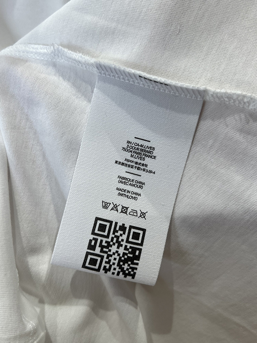 アミ ハート型のAの刺繍入りクルーネック半袖Tシャツ