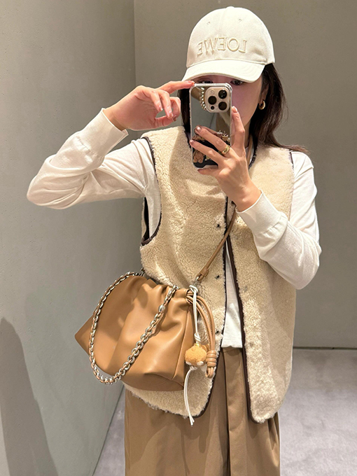 ロエベスーパーコピー Flamenco Purse レディースクラウドバッグ