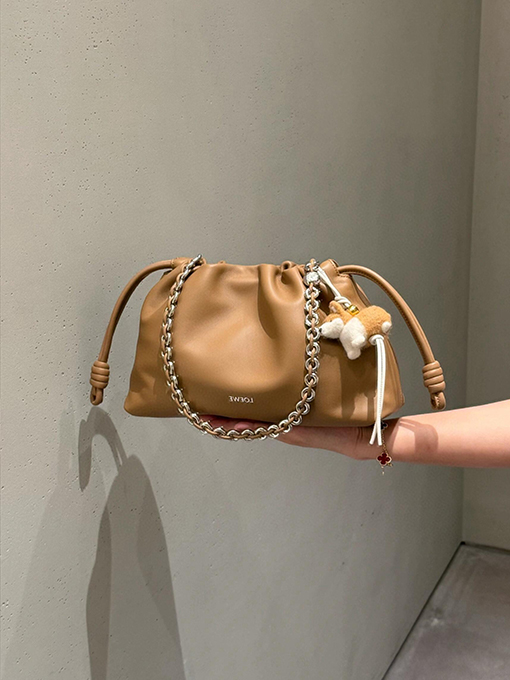 ロエベスーパーコピー Flamenco Purse レディースクラウドバッグ