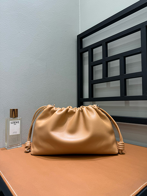 ロエベスーパーコピー Flamenco Purse レディースクラウドバッグ