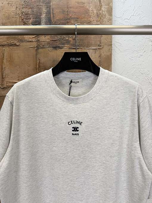 セリーヌ CELINE 凱旋門の文字刺繍入り半袖Tシャツ