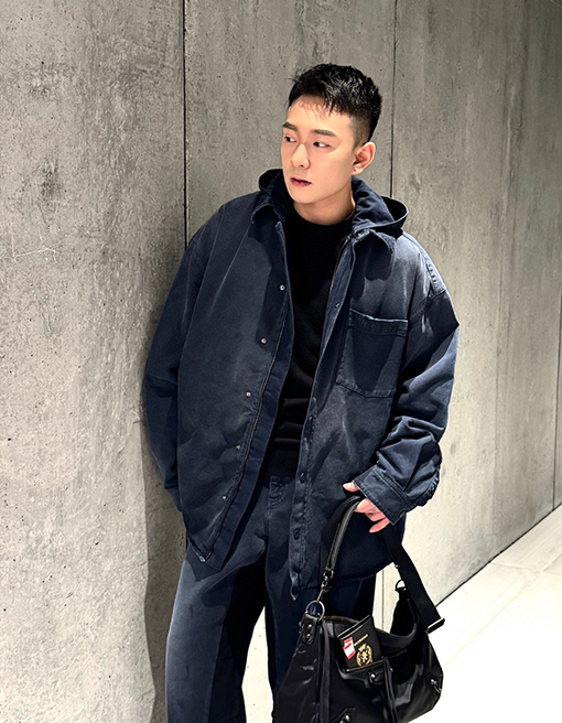 バレンシアガ BALENCIAGA シャツカラーのフード付きデニムジャケット