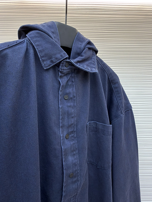 バレンシアガ BALENCIAGA シャツカラーのフード付きデニムジャケット