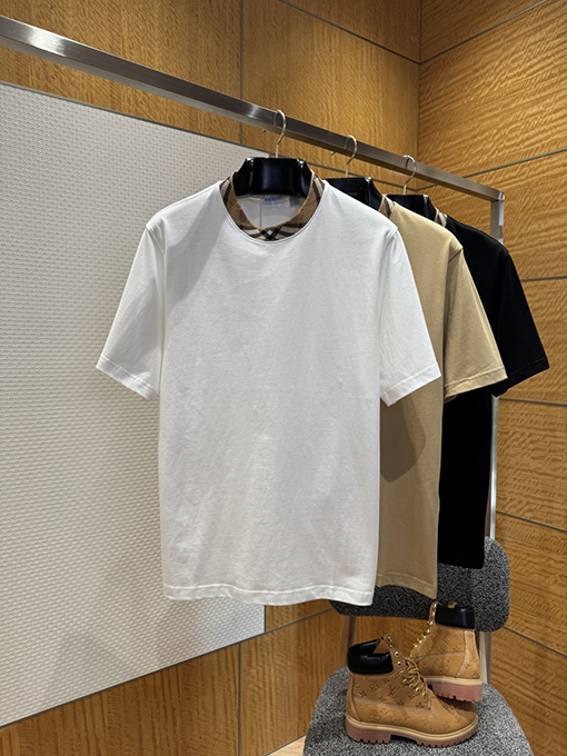 バーバリーコピー チェック柄の襟付きクルーネック半袖Tシャツ