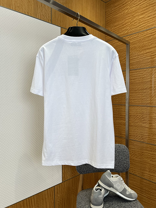 グッチスーパーコピー 刺繍入りダブルGロゴ入りシンプルカジュアル半袖Tシャツ
