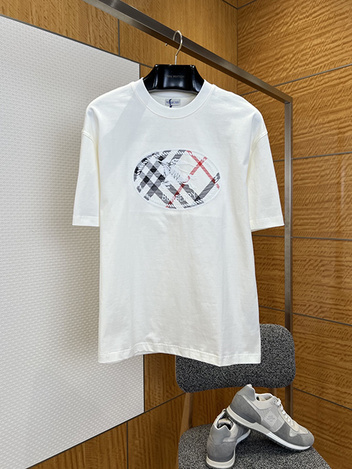バーバリーコピー 乗馬騎士ロゴ入りチェック柄プリント半袖Tシャツ