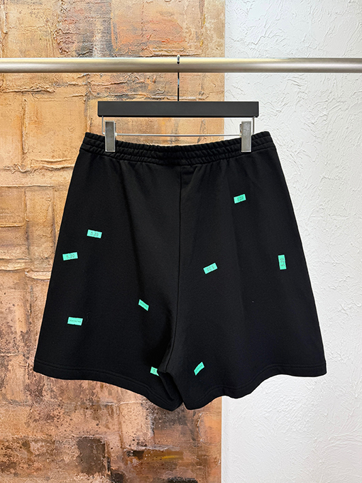 バレンシアガ 520 シリーズ コットン刺繍入りショートパンツ