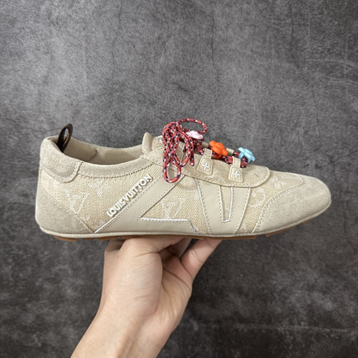 ルイヴィトン SneaKerina ドイツ製トレーニングバレエシューズ