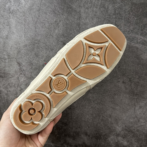 ルイヴィトン SneaKerina ドイツ製トレーニングバレエシューズ