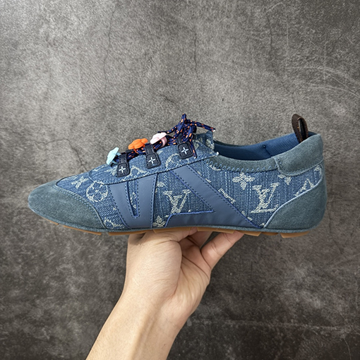 ルイヴィトン SneaKerina ドイツ製トレーニングバレエシューズ