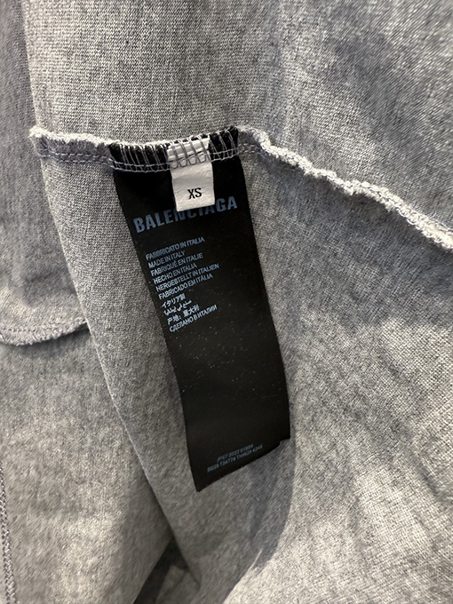 バレンシアガコピー クラシックなウォッシュのグレーのマスキングテープ風ダメージ半袖Tシャツ