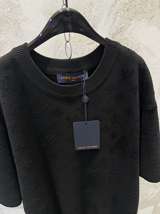 ルイヴィトンコピー クラシックなモノグラムジャカードニットのクルーネック半袖Tシャツ