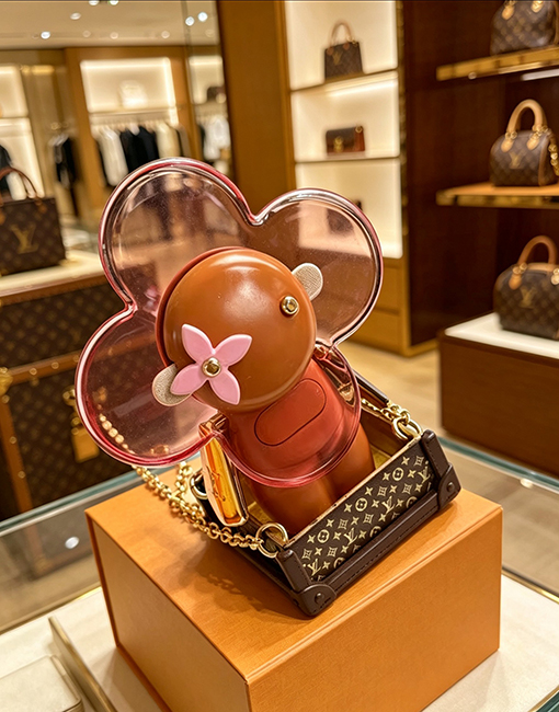 ルイヴィトンスーパーコピー Vivienne 限定スイングハートキーホルダー