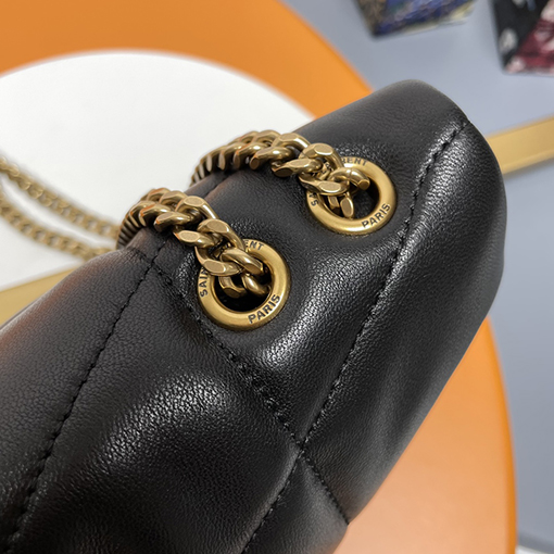 サンローランスーパーコピー Loulou Puffer Mini レディースゴールドのバックルとダブルチェーンが付いた黒のミニバッグ
