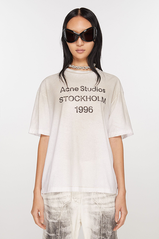 アクネストゥディオズ Acne Studios 1996 ウォッシュをしたダメージの半袖Tシャツ