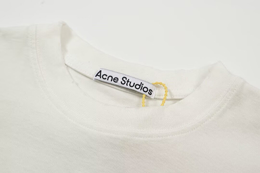 アクネストゥディオズ Acne Studios 1996 ウォッシュをしたダメージの半袖Tシャツ