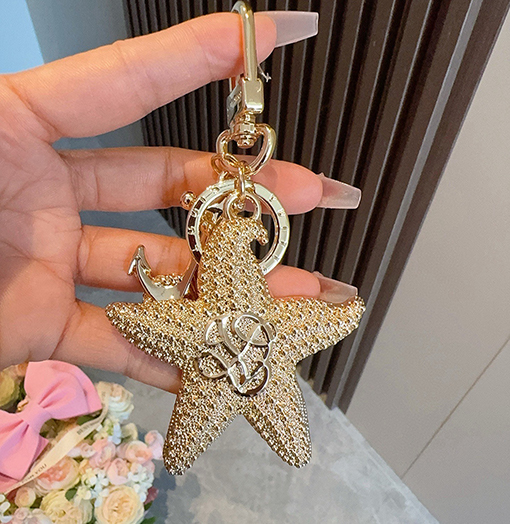 ルイヴィトンスーパーコピー ヒトデのキーホルダー