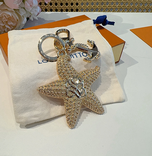 ルイヴィトンスーパーコピー ヒトデのキーホルダー