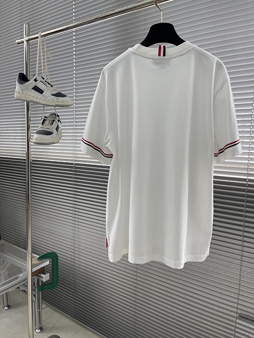トムブラウンスーパーコピー ダブルスリーブのストライプ柄半袖Tシャツ