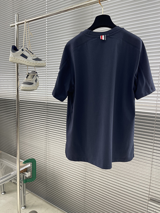 トムブラウン リブ編み4本ストライプ半袖Tシャツ