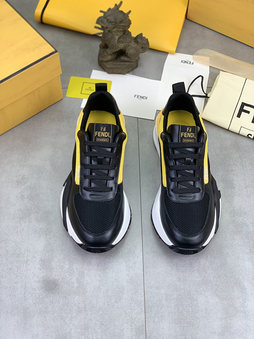 フェンディ カジュアルスポーツシューズ