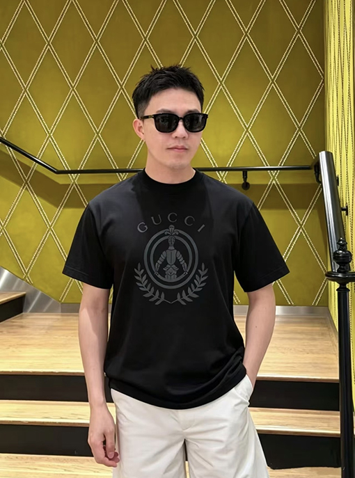 グッチコピー Gucci ロゴプリント入り半袖Tシャツ