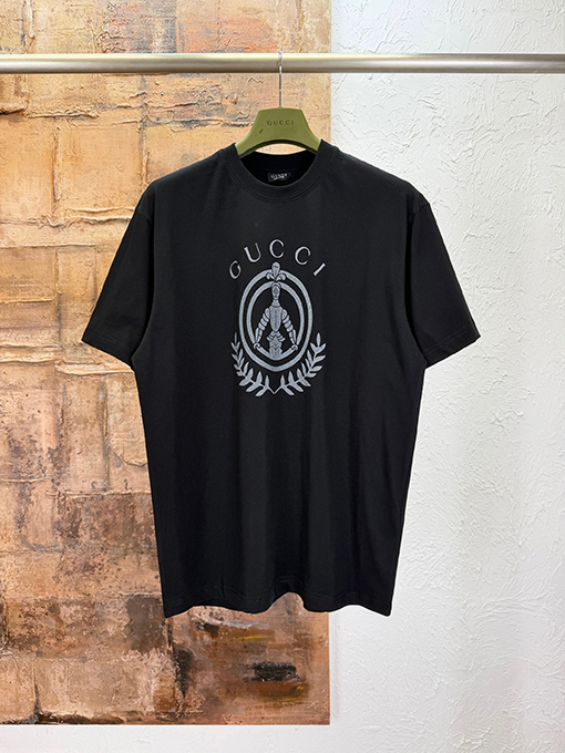 グッチコピー Gucci ロゴプリント入り半袖Tシャツ