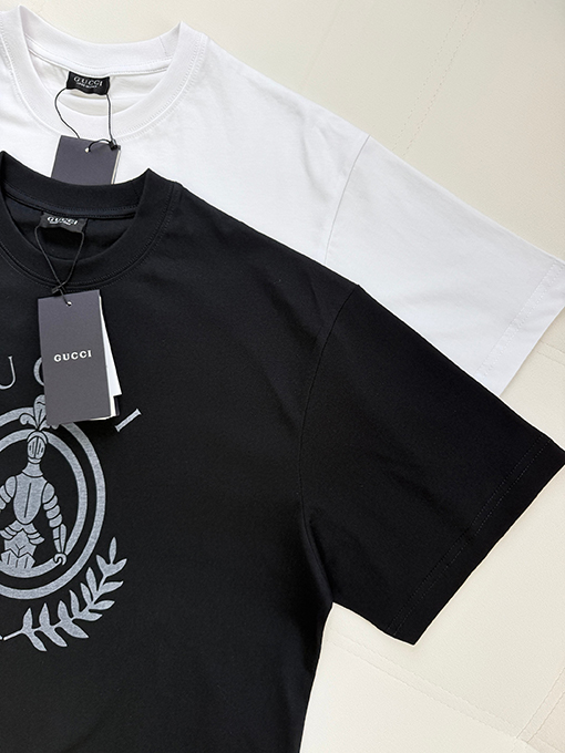 グッチコピー Gucci ロゴプリント入り半袖Tシャツ