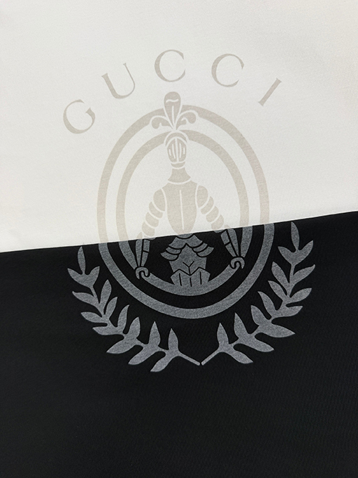 グッチコピー Gucci ロゴプリント入り半袖Tシャツ