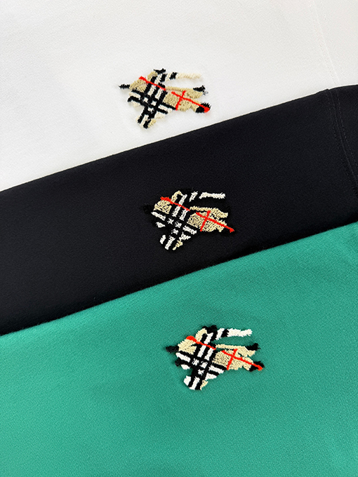 バーバリーコピー 歯ブラシの刺繍ロゴ入り半袖Tシャツ