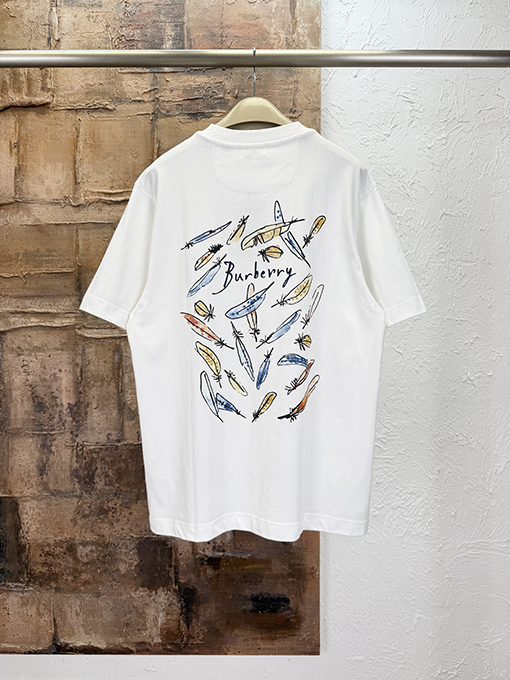 バーバリースーパーコピー コラボレーションイラストシリーズ 半袖Tシャツ