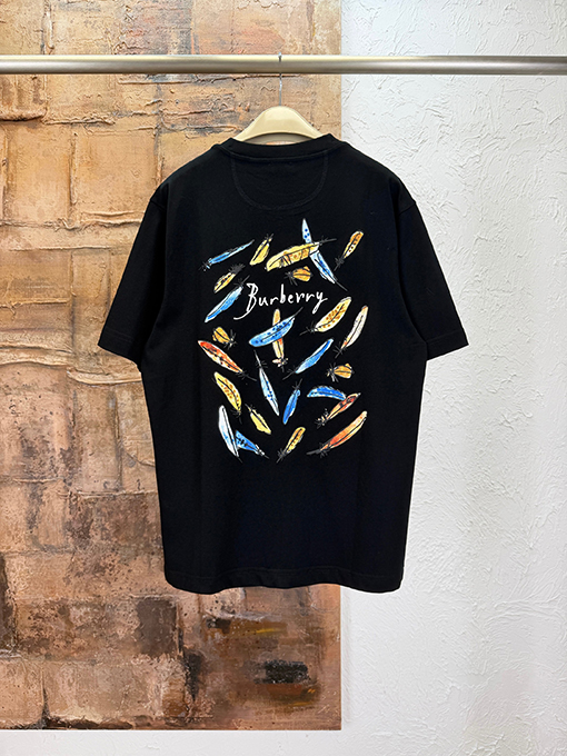 バーバリースーパーコピー コラボレーションイラストシリーズ 半袖Tシャツ