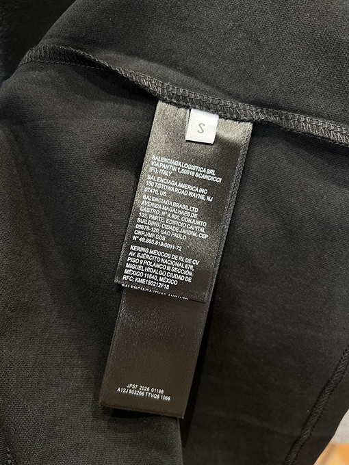 バレンシアガ BALENCIAGA ダークカラーのダメージプリント半袖Tシャツ