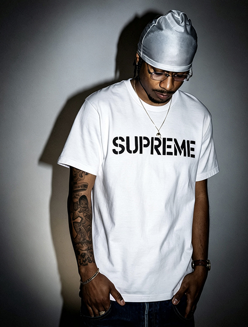シュプリーム SUPREME ダメージのレタープリント入り半袖Tシャツ