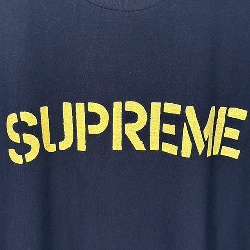 シュプリーム SUPREME ダメージのレタープリント入り半袖Tシャツ