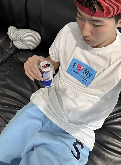 シュプリーム スーパーコピーSUPREME ピンクのハート文字プリント半袖Tシャツ