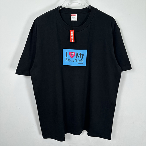 シュプリーム スーパーコピーSUPREME ピンクのハート文字プリント半袖Tシャツ