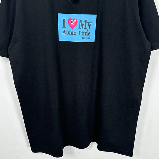 シュプリーム スーパーコピーSUPREME ピンクのハート文字プリント半袖Tシャツ