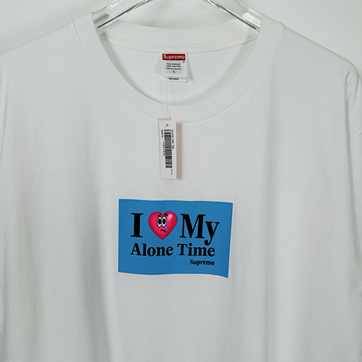 シュプリーム スーパーコピーSUPREME ピンクのハート文字プリント半袖Tシャツ