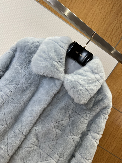 ディオールスーパーコピー 高級ダイヤモンド柄ミンクコート