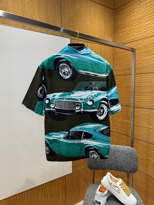 バーバリーコピー 車柄のカジュアルな半袖シャツとショートパンツのセット