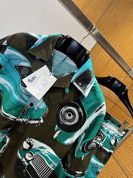 バーバリーコピー 車柄のカジュアルな半袖シャツとショートパンツのセット