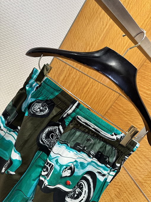 バーバリーコピー 車柄のカジュアルな半袖シャツとショートパンツのセット