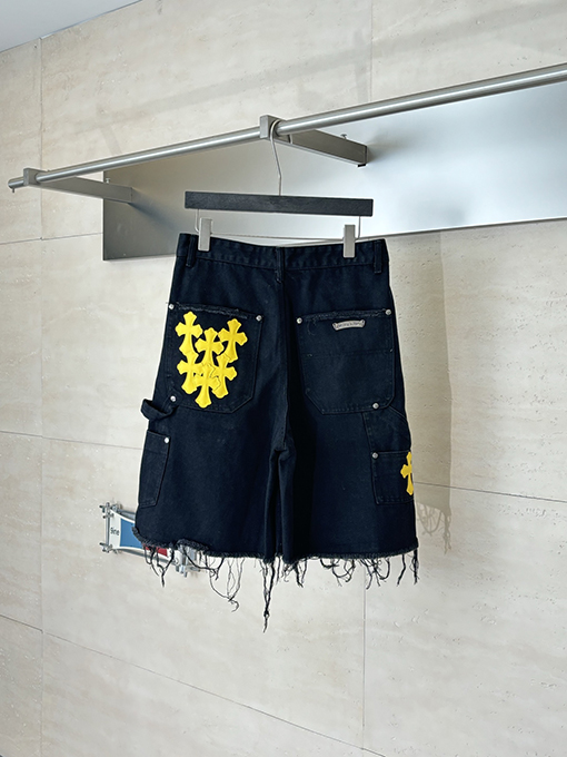 クロムハーツスーパーコピー 新作クラシッククロス柄レザー刺繍カーゴデニムショーツ