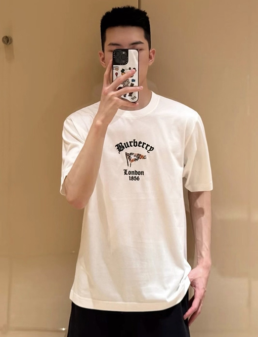 バーバリーコピー BURBERRY クラシックな刺繍ロゴ入りコットン半袖Tシャツ