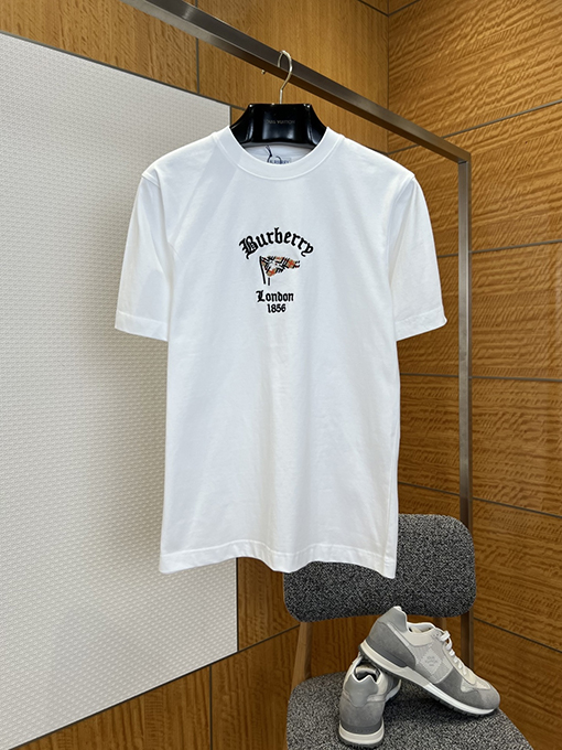 バーバリーコピー BURBERRY クラシックな刺繍ロゴ入りコットン半袖Tシャツ