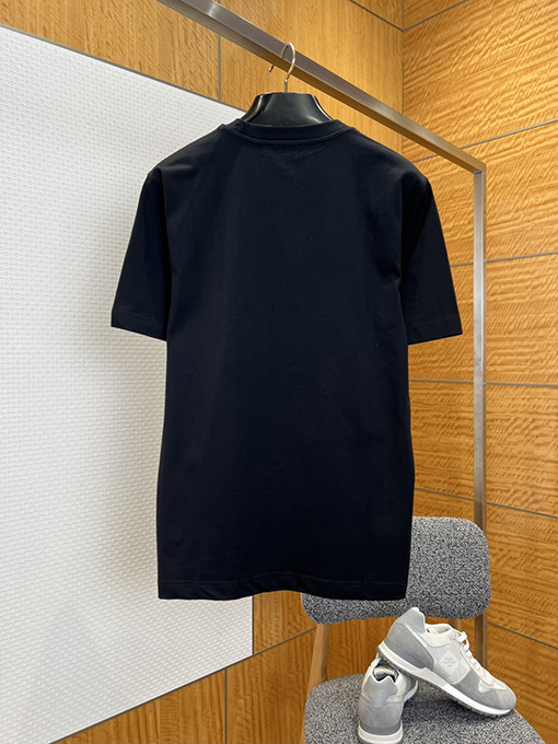 バーバリーコピー BURBERRY クラシックな刺繍ロゴ入りコットン半袖Tシャツ