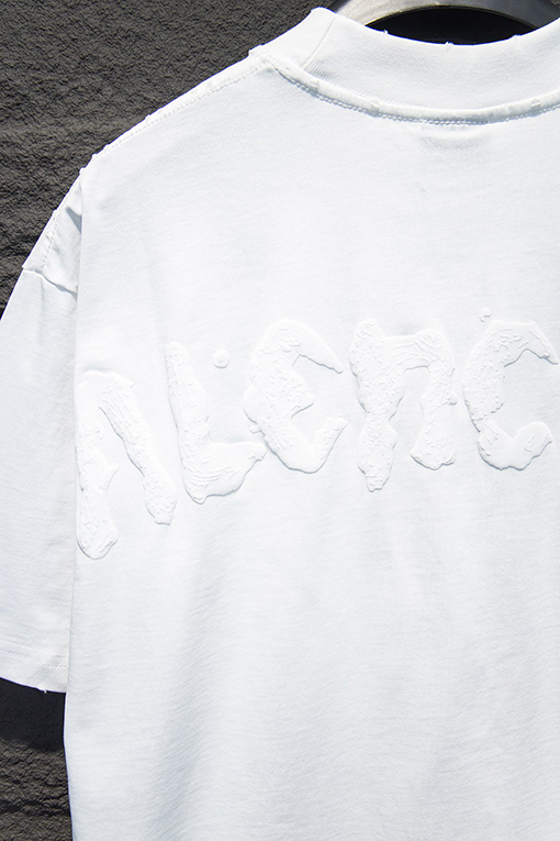バレンシアガスーパーコピー BALENCIAGA ダメージとダメージをしたプリントの半袖Tシャ