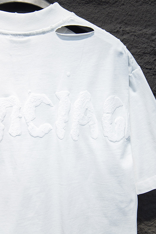 バレンシアガスーパーコピー BALENCIAGA ダメージとダメージをしたプリントの半袖Tシャ
